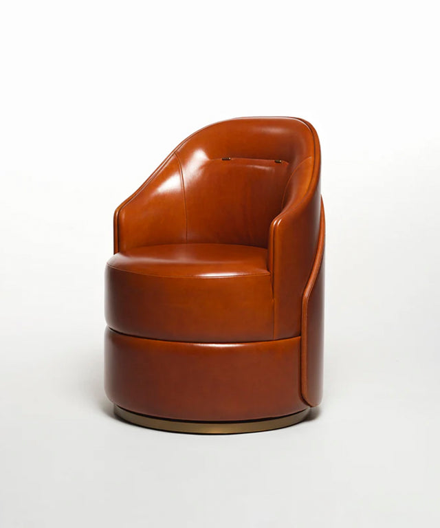 Alva Petite Swivel Chair