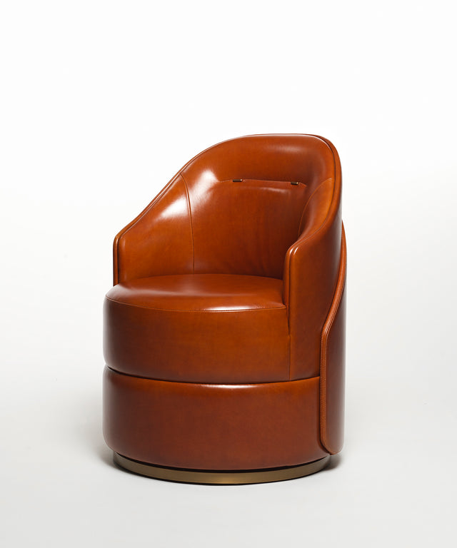 Alva Petite Swivel Chair